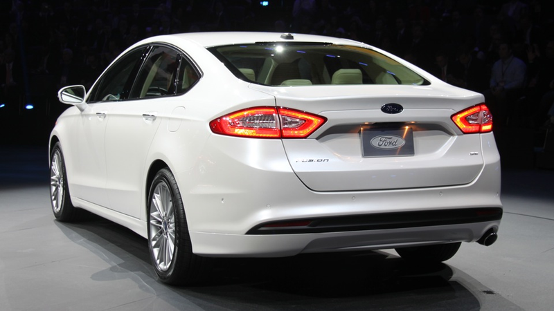 Illustration for article titled 2013 Ford Fusion Live Gallery